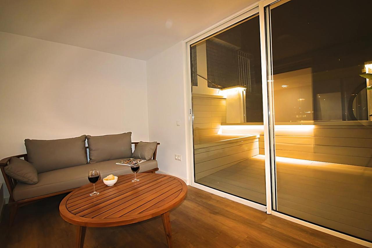 Incredible Penthouse With Jacuzzi In The Center, Unique In The Area Daire Barselona Dış mekan fotoğraf